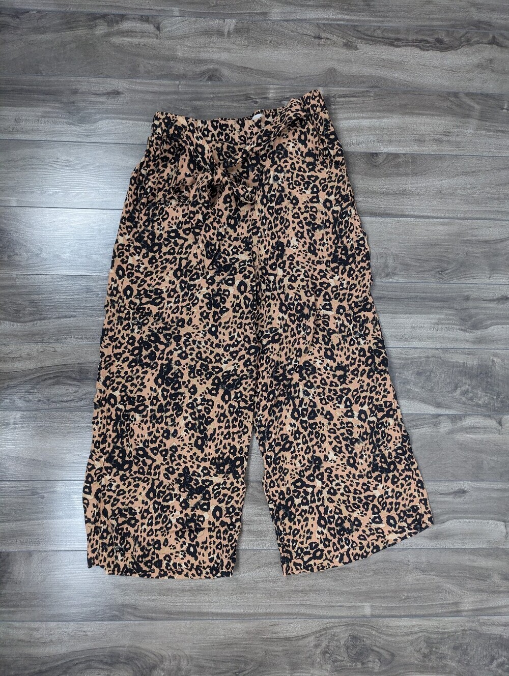Wilfred Aritzia Faun Pants Size Small Animal Print Wide Leg Ankle Loose Fit
